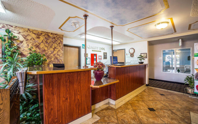 FairBridge Inn & Suites Sunnyside