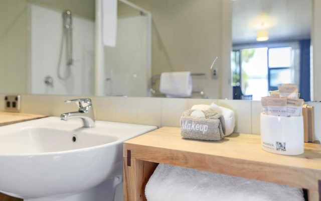 Koura Lodge