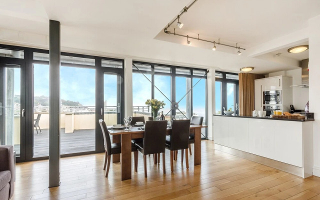 Riviera Apartments