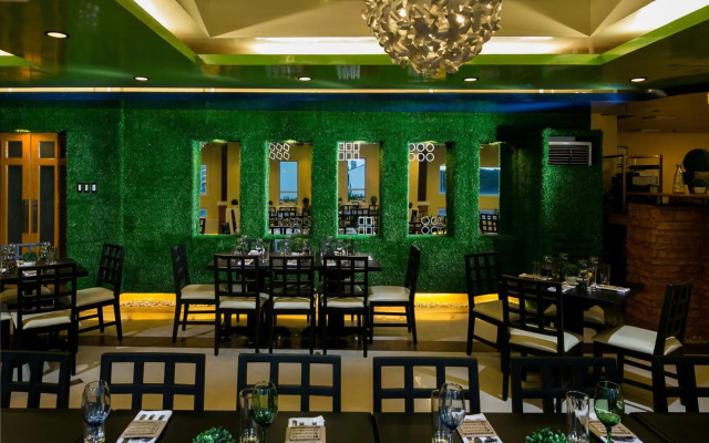 950 Condotel