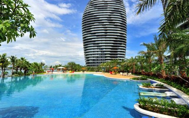Phoenix Island Supreme Seaview Holiday Hotel