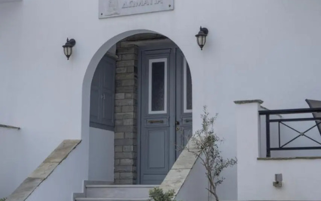 Soula Rooms Tinos