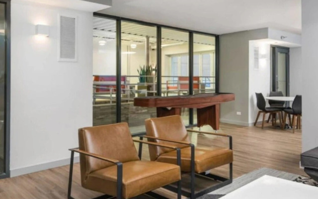 Furnished Suites Near Navy Pier