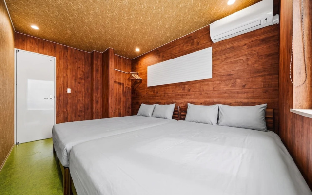 The Beehive Otaru – Guest Rooms – Otaru