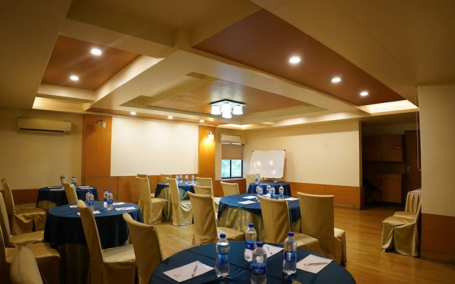 Hotel Sadanand Regency