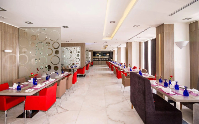 Mira Hotel Corniche