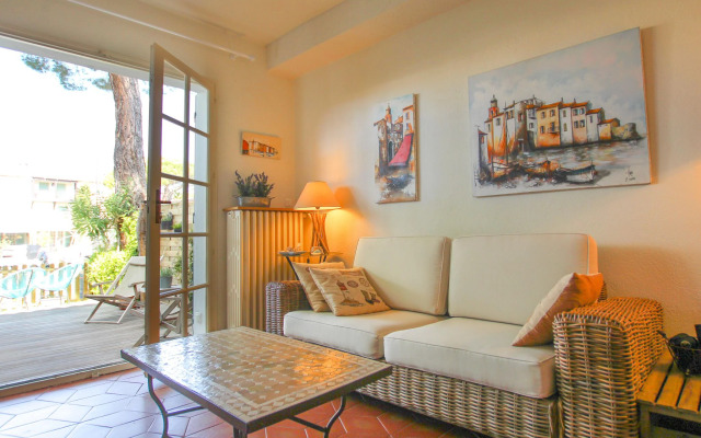 Charming Holiday Home With Terrace