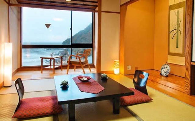 Japanese-style hotel Yuuhigaura