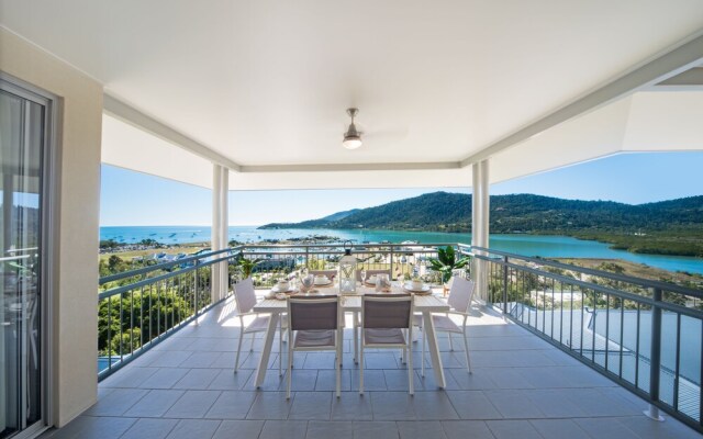 The Hamptons on Airlie