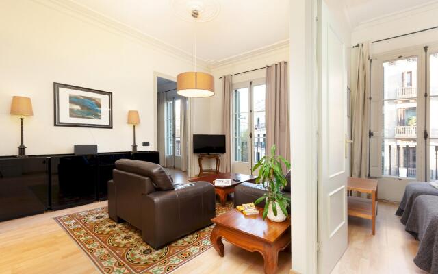 GAUDIR 5 · Bright & centric apart. next to Passeig de Gracia