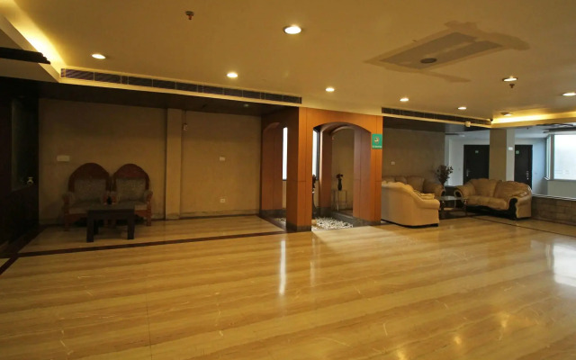 Hotel Mint Park Blue by OYO