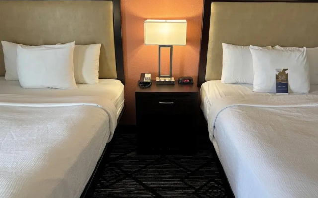 Baymont Inn & Suites Litchfield