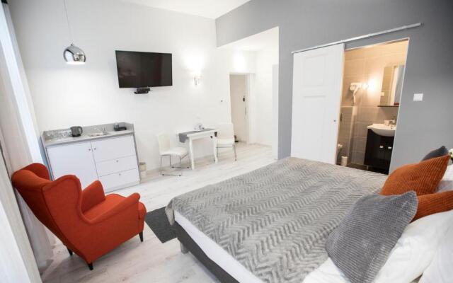 City Center Studio Apartmanok