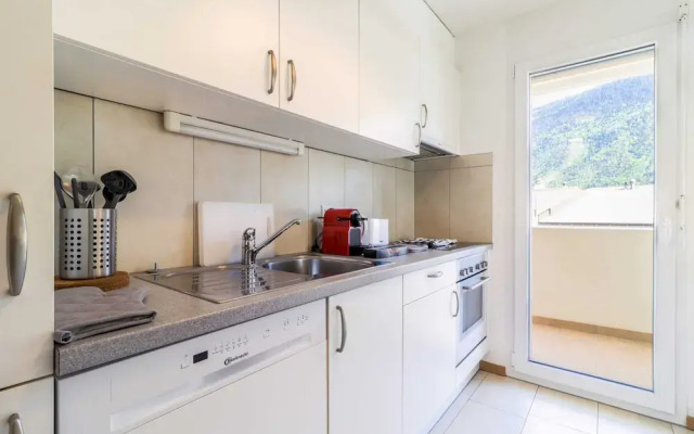 Nice and Recent Apartment Ideally Located in Martigny, Self Check-in