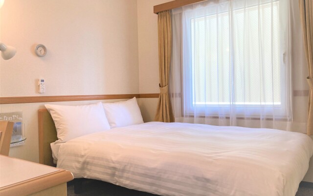 Toyoko Inn Okinawa Naha Omoromachi Ekimae