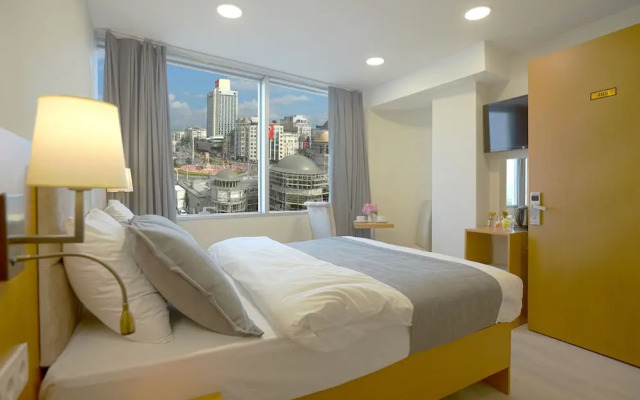 Kartal Palace Taksim Square