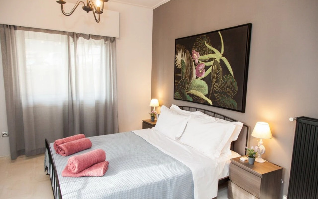 Glamorous Modern Aprt in Palaio Faliro