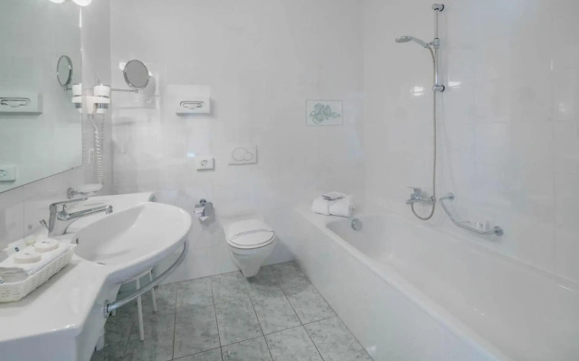 Best Western Hotel Bellevue Au Lac