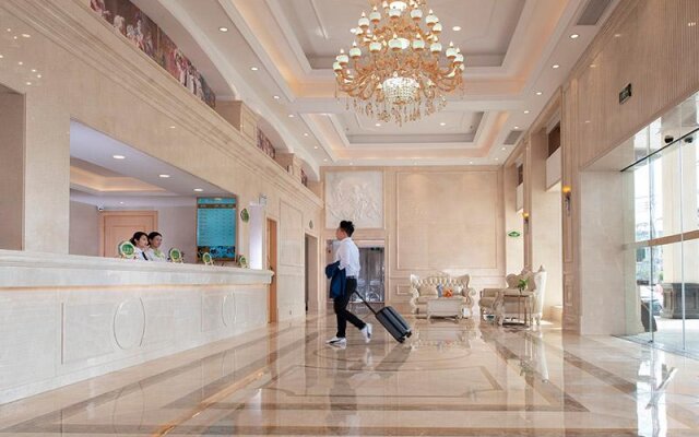 Vienna Hotel Guangdong Jieyang Longwei Town