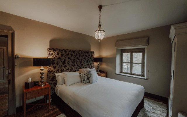 Mineral Springs Hotel