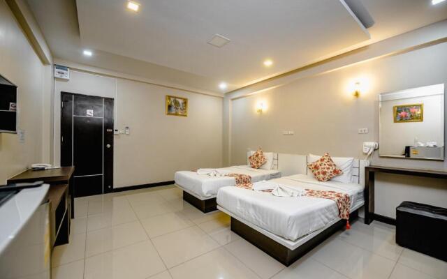 Gold Airport Suites