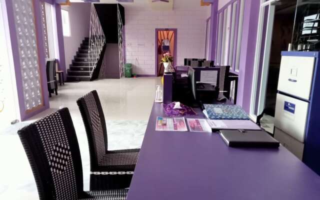 Ungu Hotel Garut