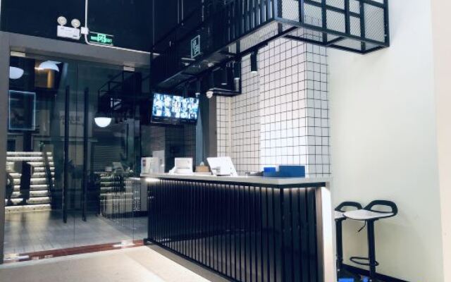 Maia Hostel