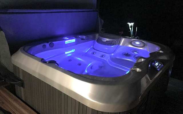 La longère piscine&spa privé