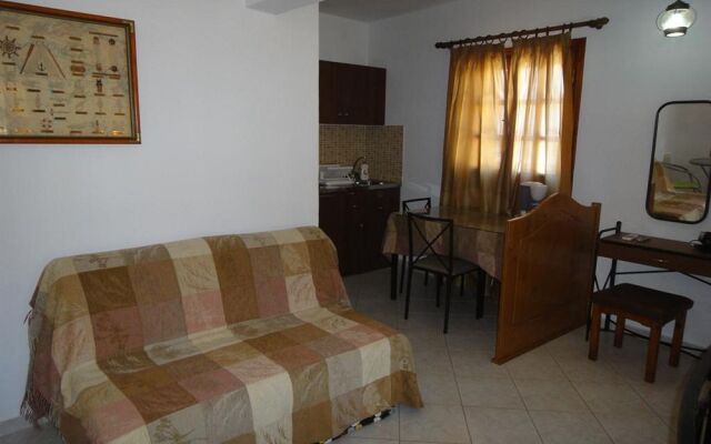 Captain's Suites
