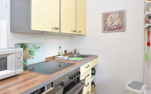 Modern Holiday Home in Güntersberge With Fish Pond