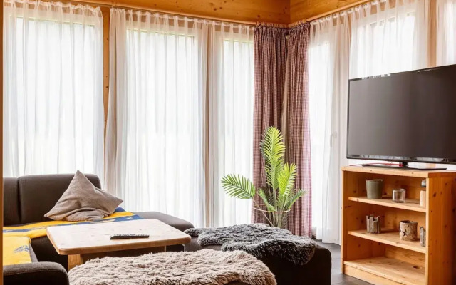 Luxurious Chalet in Murau with Outside Hot Tub