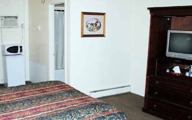 Lodge Motor Inn