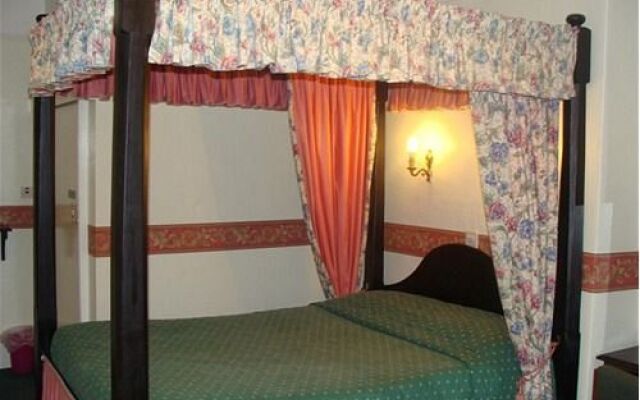 Belmont Hotel