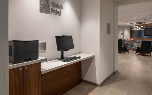 Courtyard By Marriott Olympia