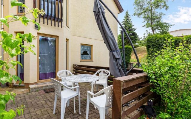 Apartment in Dresden With Pool in the Garden