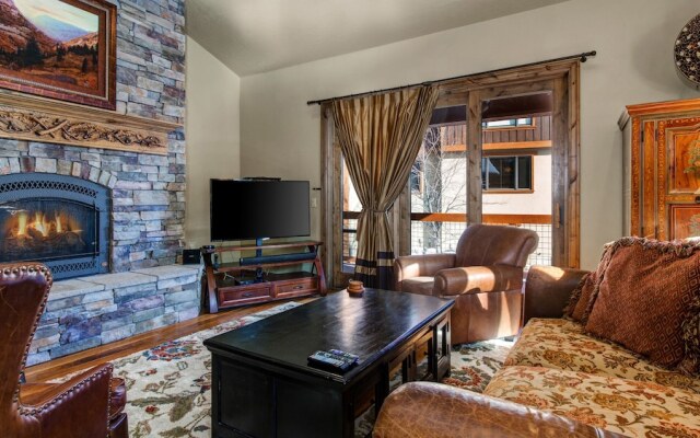 Stillwater Shores 1273 5 Bedroom Townhouse by RedAwning