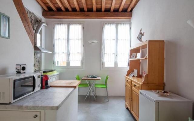Ludovica Studio - Backpackers House Vernazza (Adults Only)