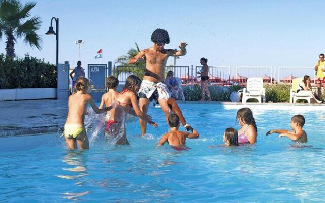 Apartment in Roseto by Sandy Beach