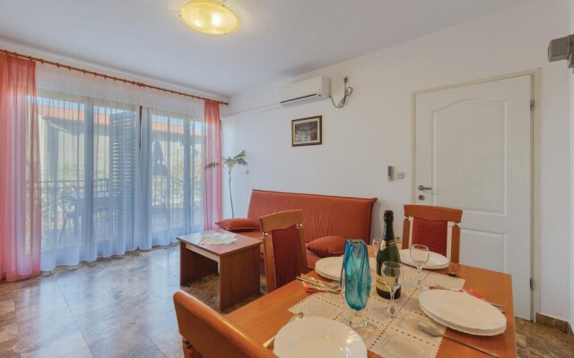Stunning Home in Pula With Wifi and 5 Bedrooms