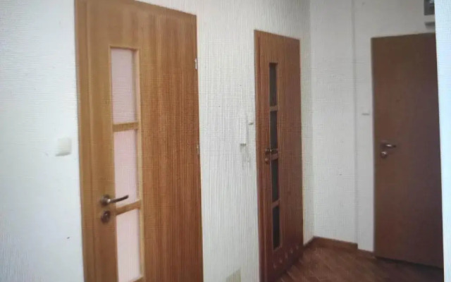 Nice room 2km to old town -150m from Metro Szwedzka