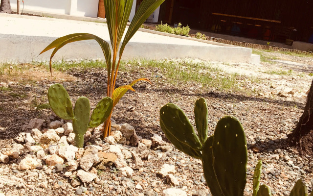 Maayong Hostel - Adults Only