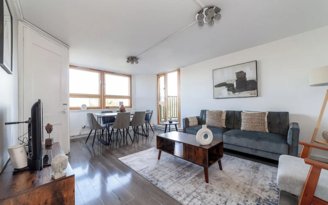 Spacious 4 bed flat in Chelsea