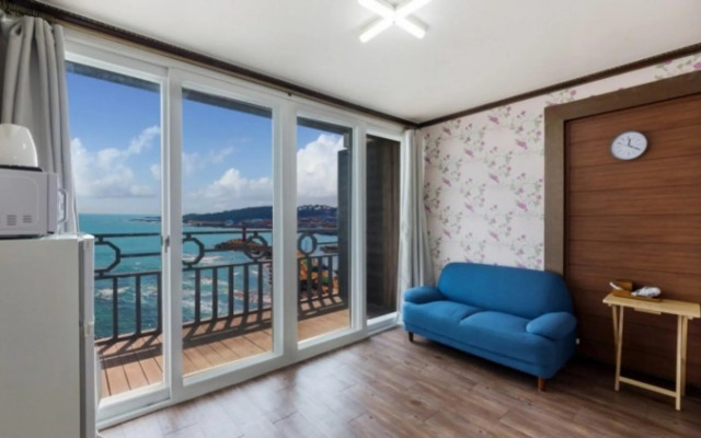 Pohang Badasarang Pension