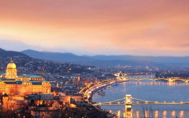 Luminous Design Apartment At Wesselényi Street