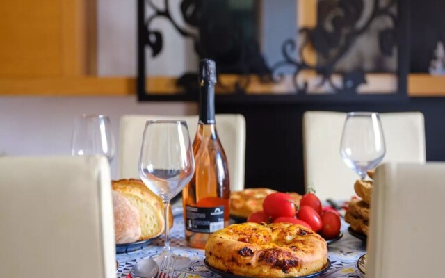 Grande Emerald Luxury Home Sea View