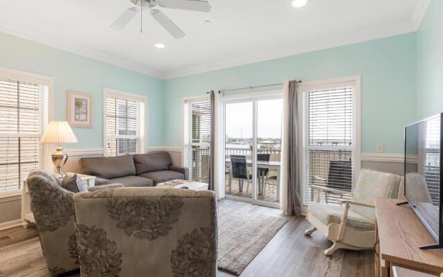 114 W Edge - River Daze - Pool