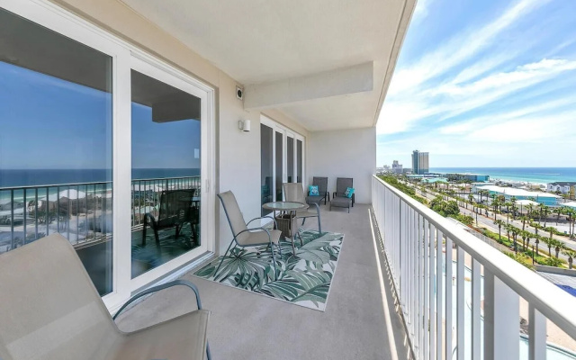 Laketown Wharf 806