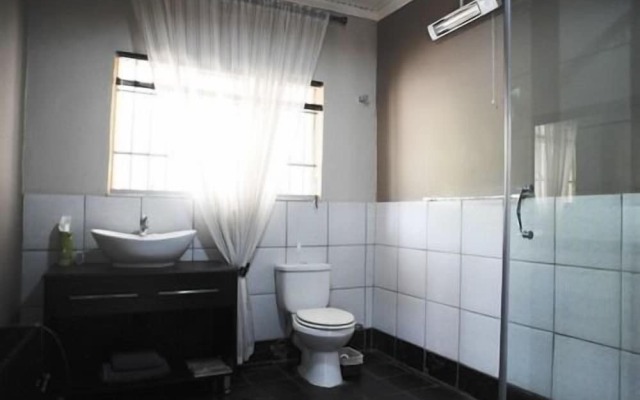 Cottonwood Guesthouse
