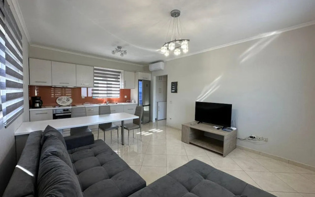Elpida Luxury Apartments & Suites