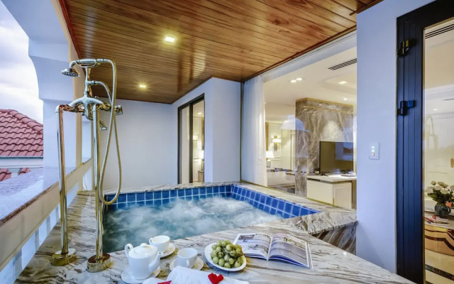 Le Pavillon Hoian Gallery Hotel & Spa